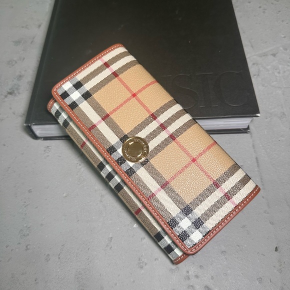 Burberry Check Continental Wallet - Picture 1 of 12